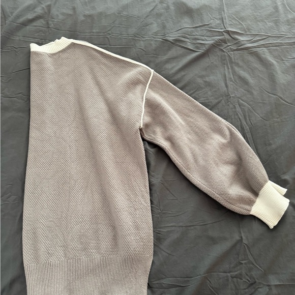 Gray Oversized Crewneck Sweater - Picture 7 of 8